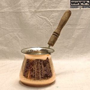 دله مسی _ جزوه مسی _ دله برنج _ جزوه عربی _ قهوه جوش شکمی چکشی دسته مسی ماکیاتو- قهوه جوش مسی - خرید قهوه جوش مسی - قیمت قهوه جوش مسی - قهوه جوش مسی اصفهان - قهوه جوش مسی زنجان - قهوه جوش مسی اصل - قهوه جوش مسی ترک- خرید قهوه جوش مسی زنجان- قیمت قهوه جوش مسی زنجان- خرید قهوه جوش مسی اصفهان- قیمت قهوه جوش مسی اصفهان - مرکز تولید قهوه جوش مسی - copper coffee pot - copper coffee pot price - قهوه جوش مسی دسته دار - قهوه جوش مسی قهوه ترک - طرز تهیه قهوه ترک با قهوه جوش مسی-قهوه جوش مسی باکیفیت- قهوه جوش مسی ارزان - خرید قهوه جوش مسی باکیفیت از مس فروشان -قهوه جوش مسی طرحدار شکمی دسته چوبی نانو مدل لاته
