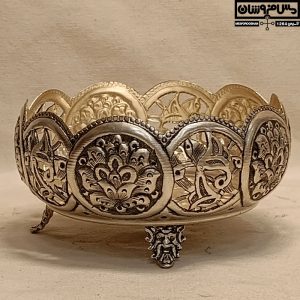 میوه خوری قلمزنی دستساز پایه دار سفیدگری | سایز 3 | مدل سلجوقی