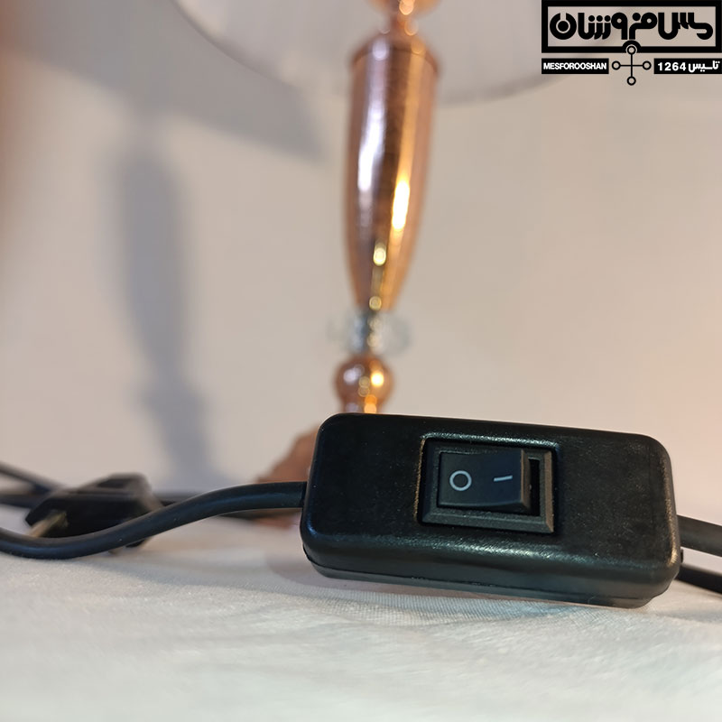 آباژور مسی مدل شبتاب 5 آباژور مسی مدل شبتاب آباژور مسی مدل شبتاب 40 کیفیت و اصالت مس ایران را با ما تجربه کنید... 5 آباژور مسی مدل شبتاب چراغ خواب مسی با کابل برق و کلید روشن/خاموش