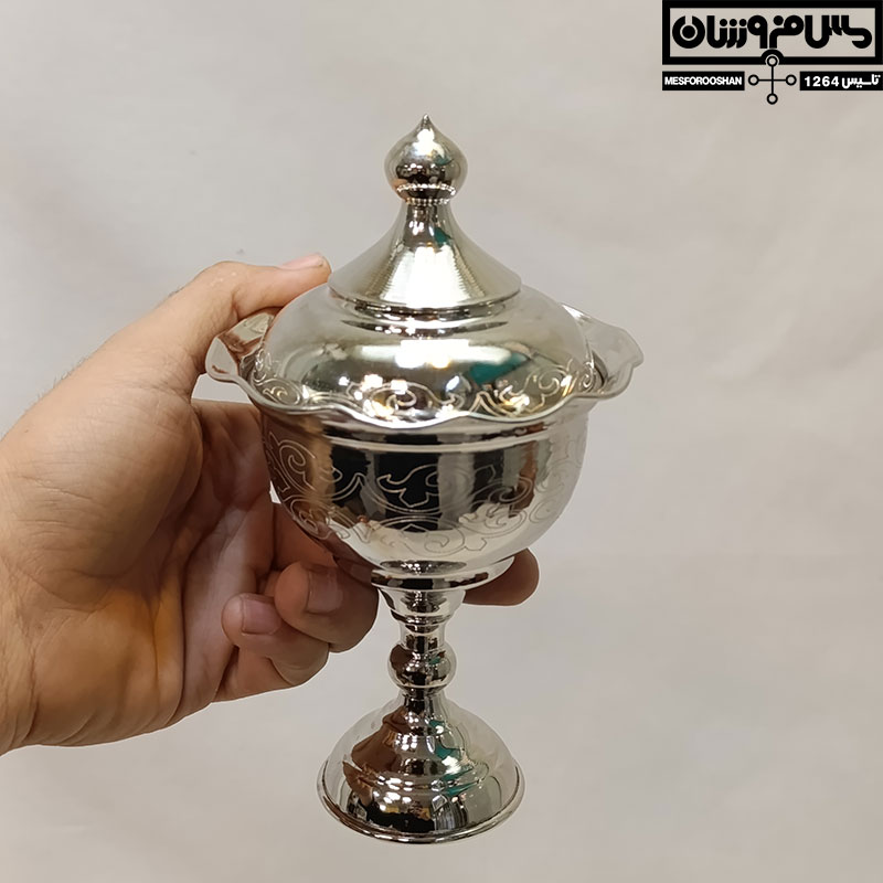 قندان مسی مدل کوتیا (10) قندان مسی مدل کوتیا 10 |