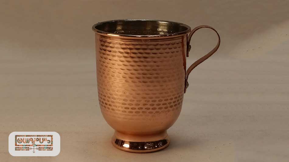 خواص لیوان مسی 3 خواص لیوان مسی لیوان مسی چه خاصیتی دارد ؟ کیفیت و اصالت مس ایران را با ما تجربه کنید... 3 خواص لیوان مسی خواص آب خوردن در لیوان مسی